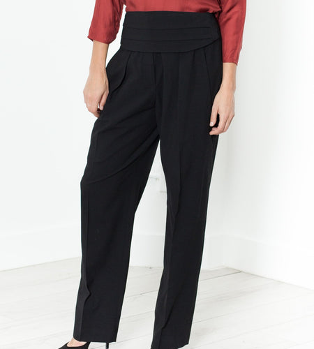 Pleated Waistband Trouser in Black