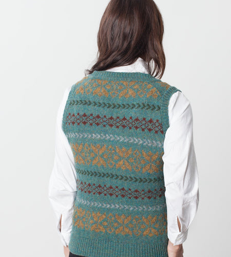 Fair Isle Vest in Army