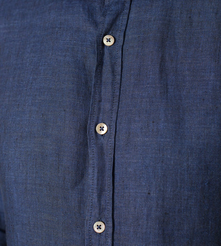 Button Up Shirt in Navy