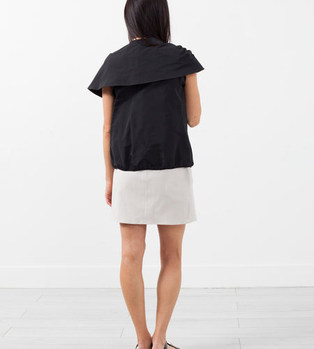 Sleeveless Cape Jacket