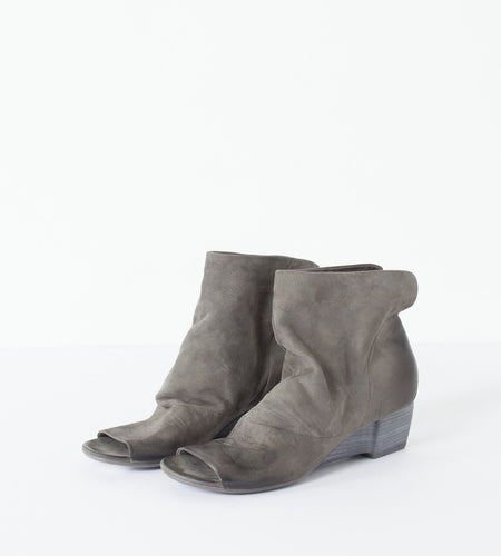 Block Wedge in Dark Slate