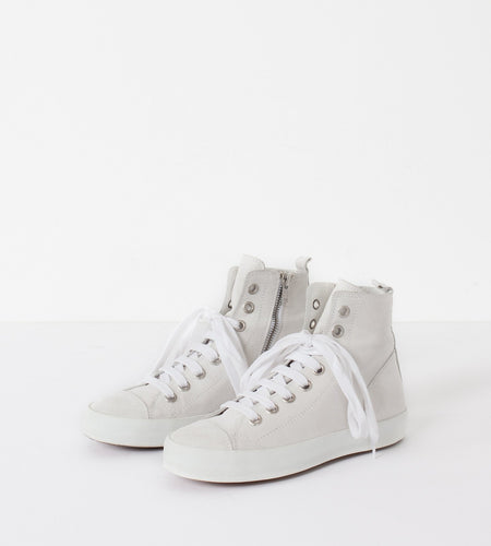 High Top Sneaker