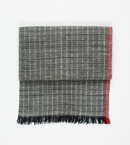 Diamond Scarf in Black/Natural